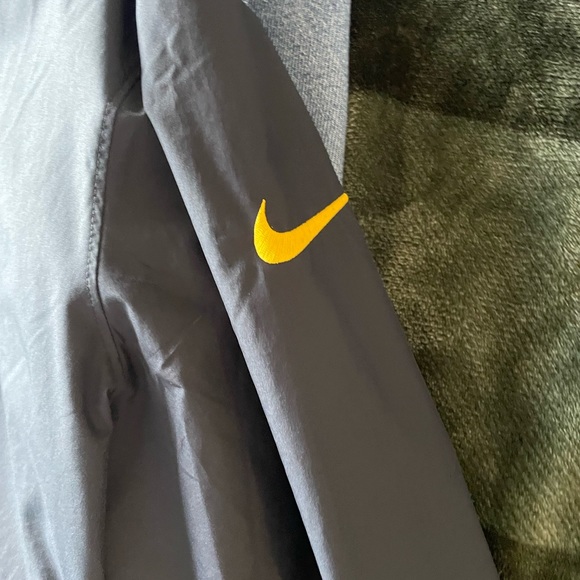 Michigan windbreaker mens large - Picture 3 of 3